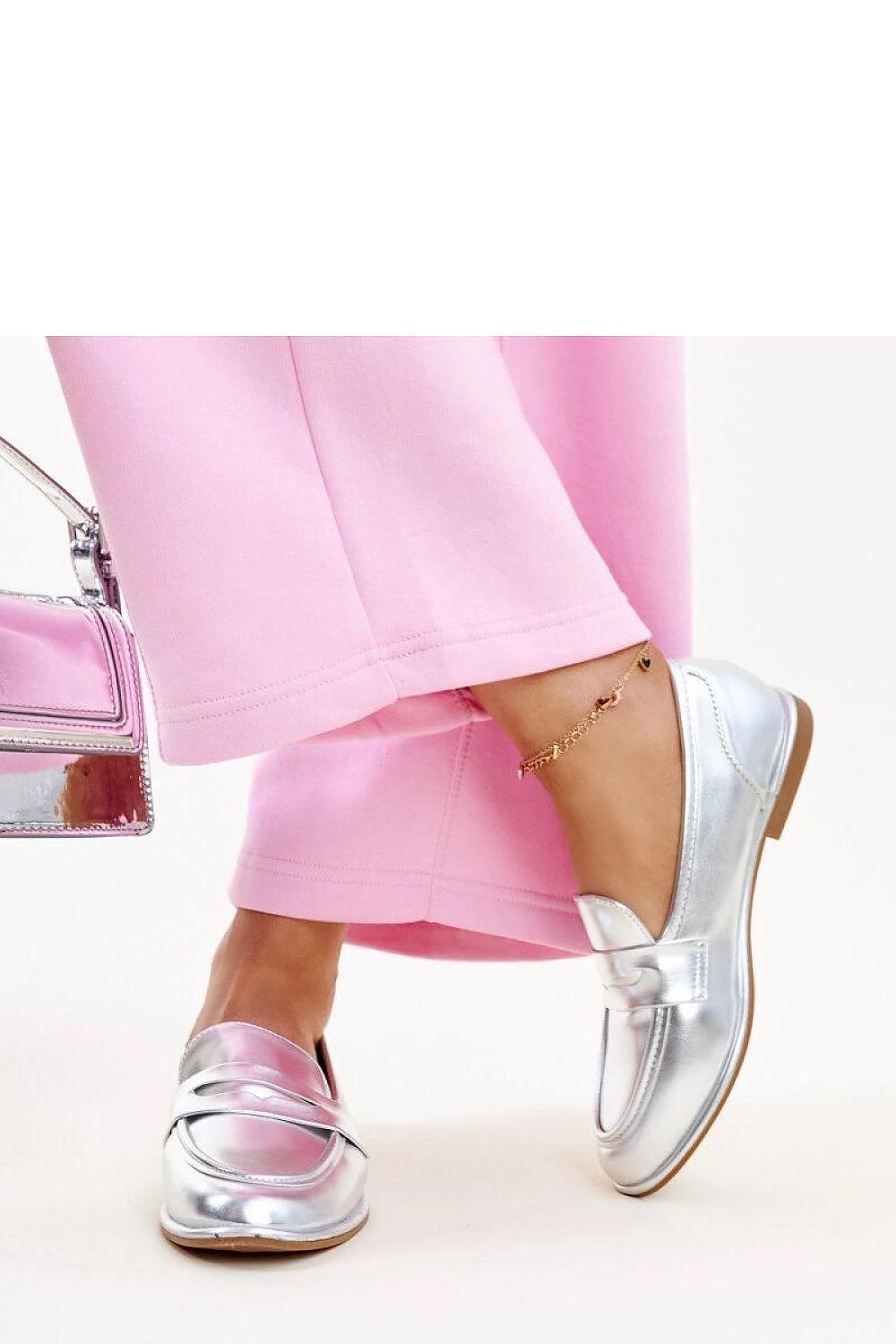   Srebrne klasyczne mokasyny Nasia - Solea 