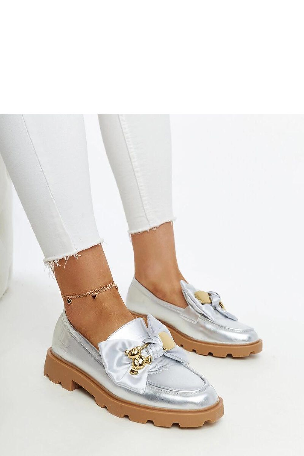   Srebrne mokasyny z ozdobną agrafką Bogumila - Solea 