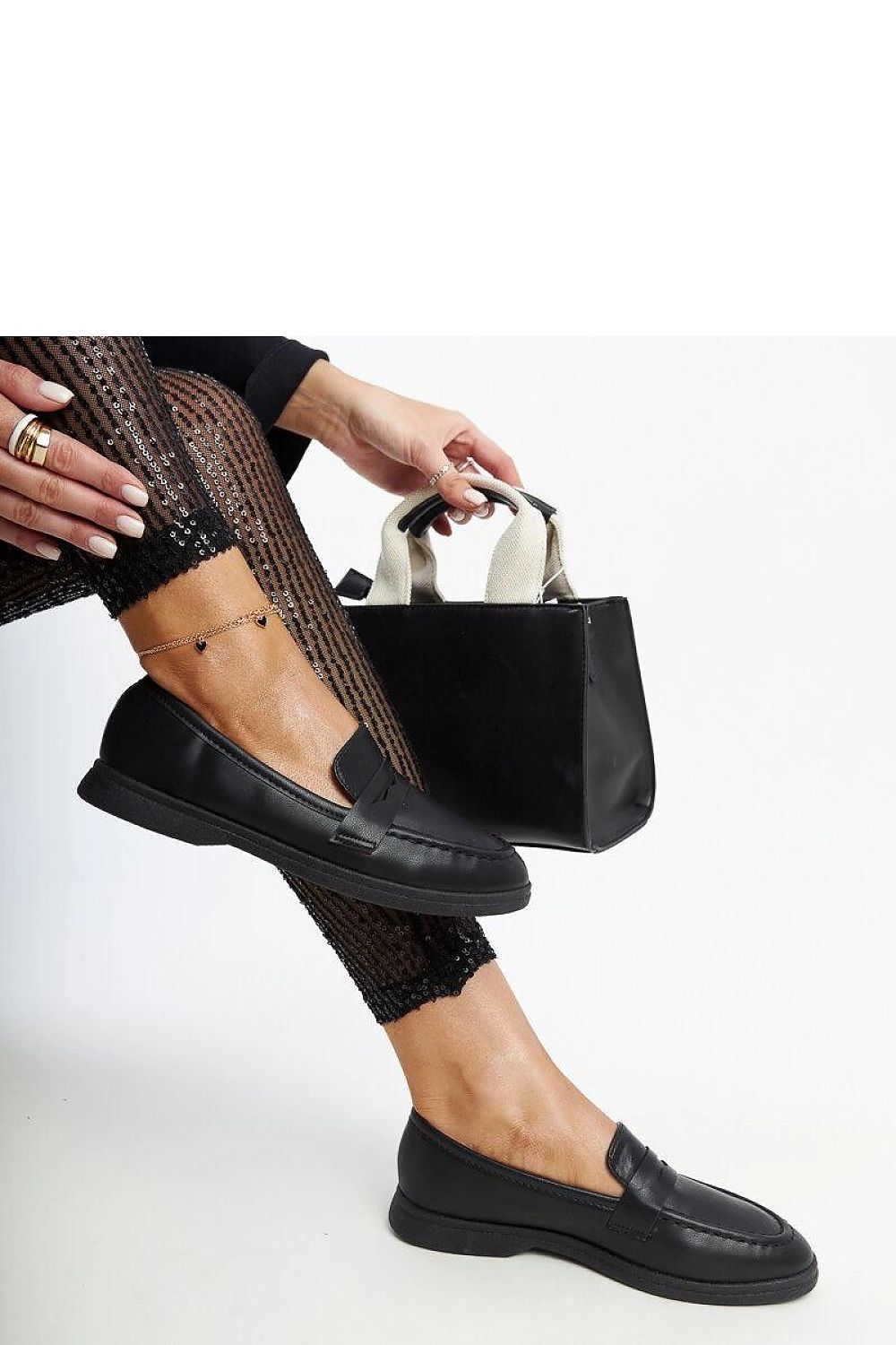   Czarne klasyczne mokasyny Nawrah - Solea 