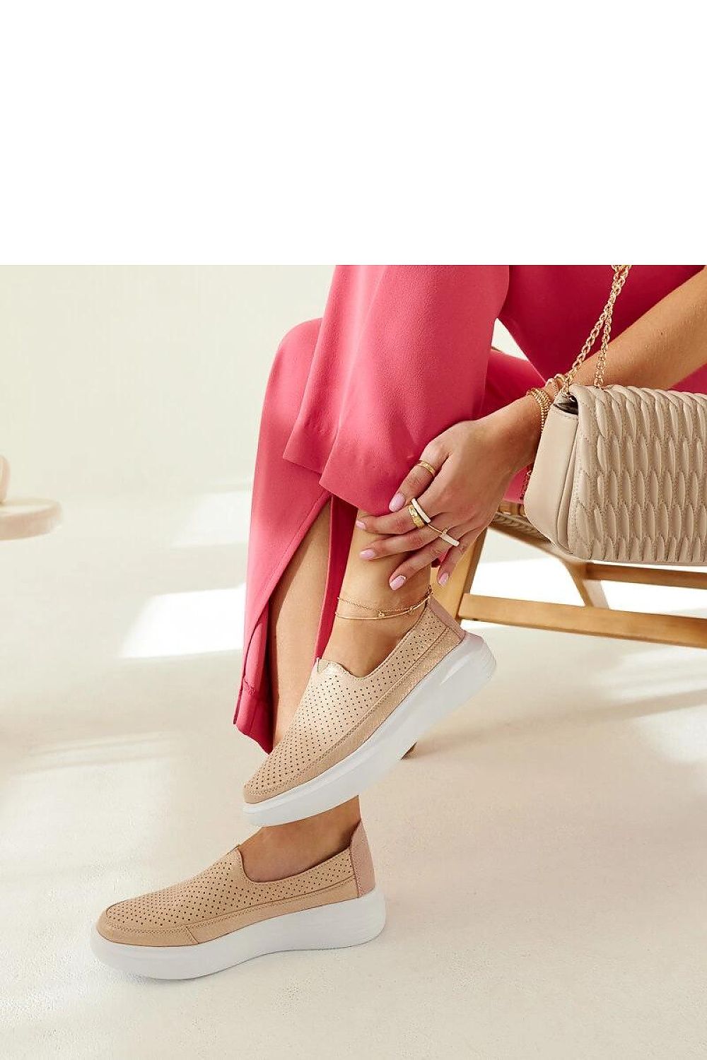   Złote półbuty Marcie - Solea 