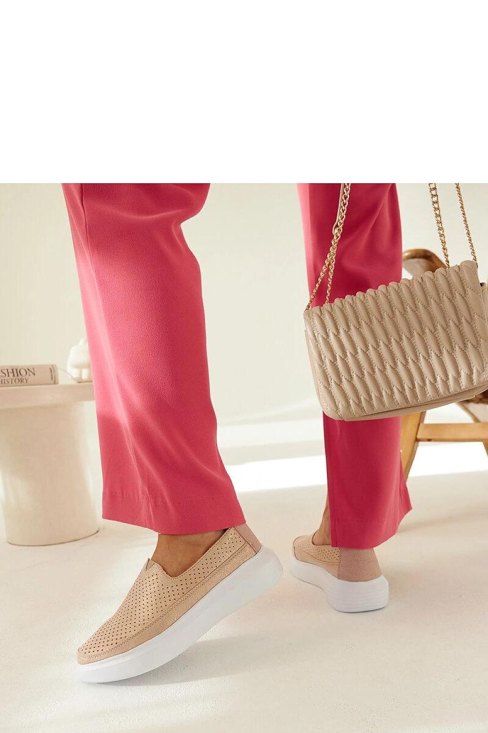   Złote półbuty Marcie - Solea 