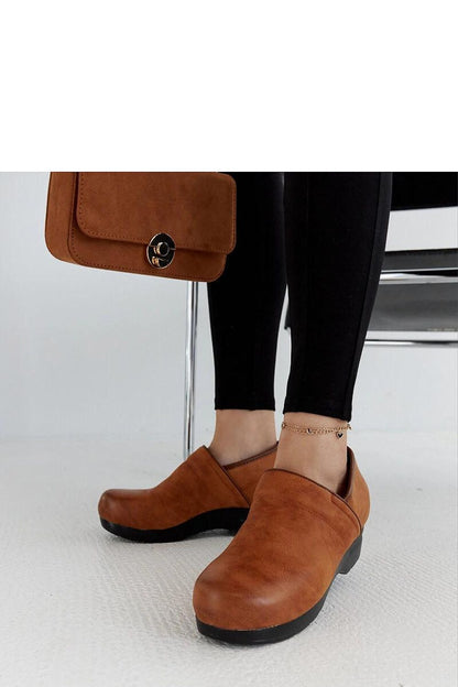   Brązowe półbuty na platformie Montoro - ciepły brąz - Solea 