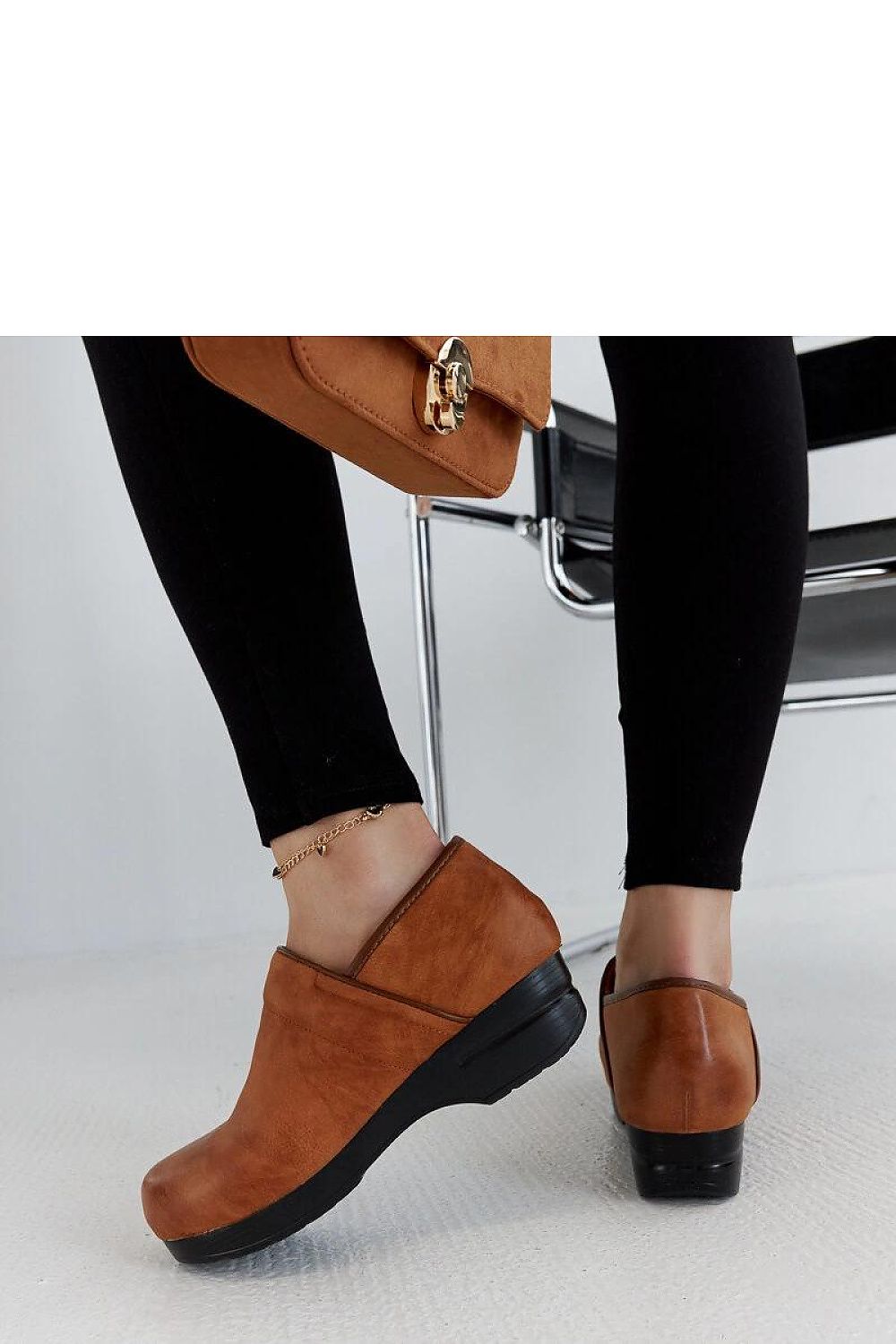   Brązowe półbuty na platformie Montoro - ciepły brąz - Solea 