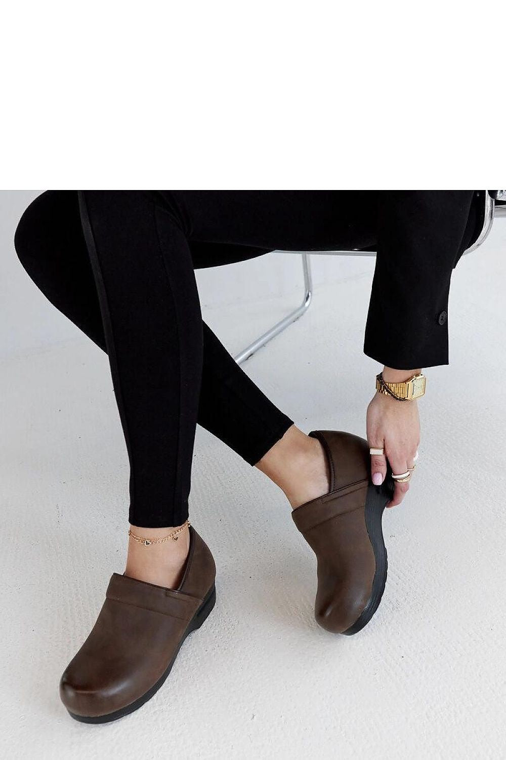   Brązowe półbuty na platformie Montoro - Solea 