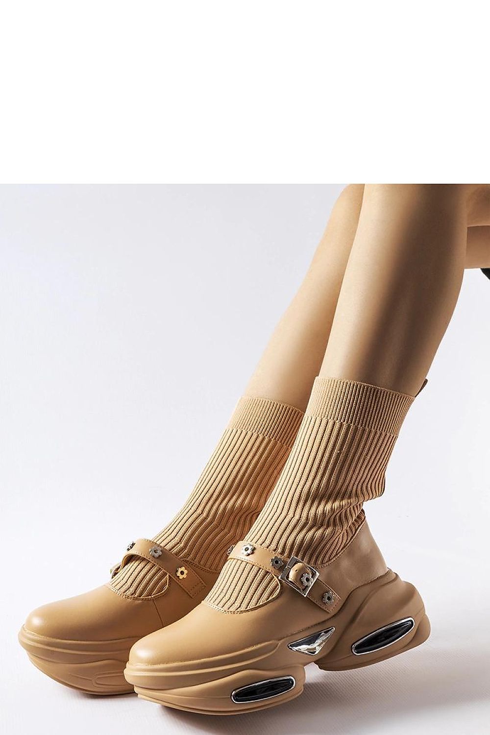   Beżowe botki ze skarpetkową cholewką Ivana - Solea 