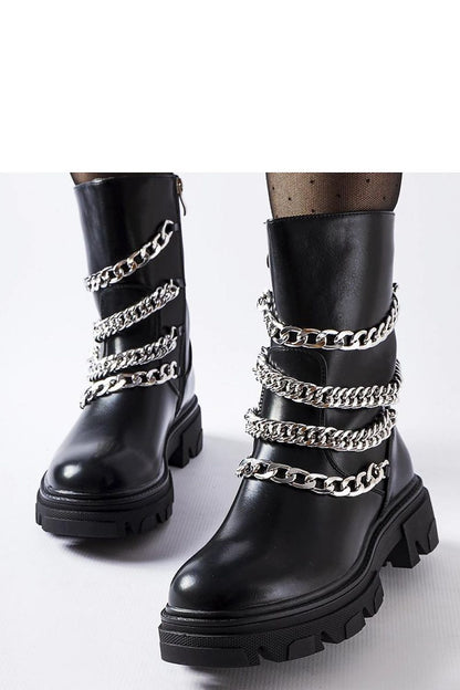   Czarne botki z ozdobnymi łańcuchami Bacco - Solea 