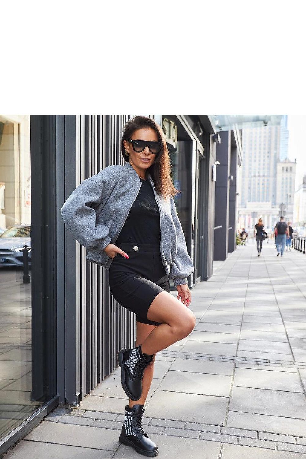   Czarne trapery zdobione monogramem Giraldo - Solea 