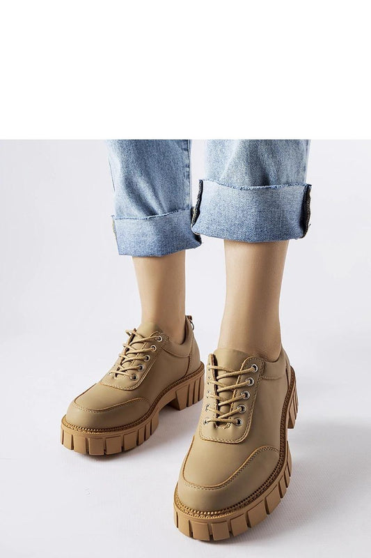   Brązowe półbuty o matowy wykończeniu Severino - Solea 