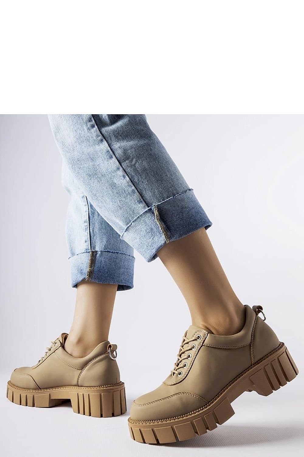   Brązowe półbuty o matowy wykończeniu Severino - Solea 