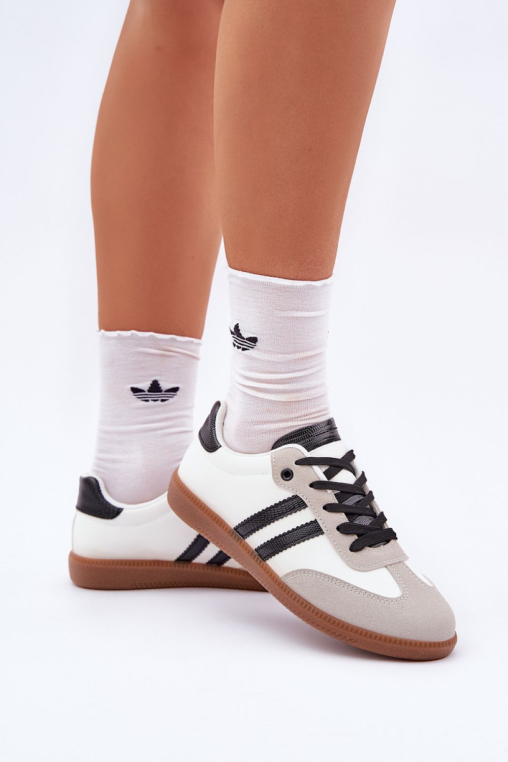   Trampki Model Loredis 24SP26-7364 White/Black - Step in style 