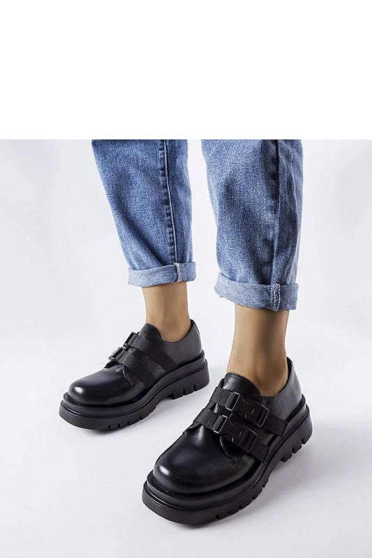   Czarne półbuty na platformie Prospero - Solea 