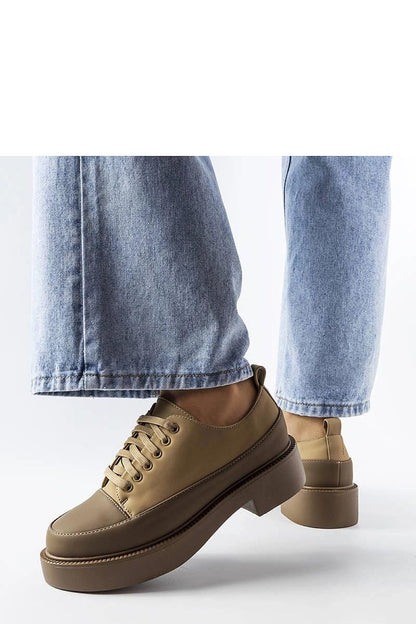   Brązowe półbuty na płaskim obcasie Merico - Solea 