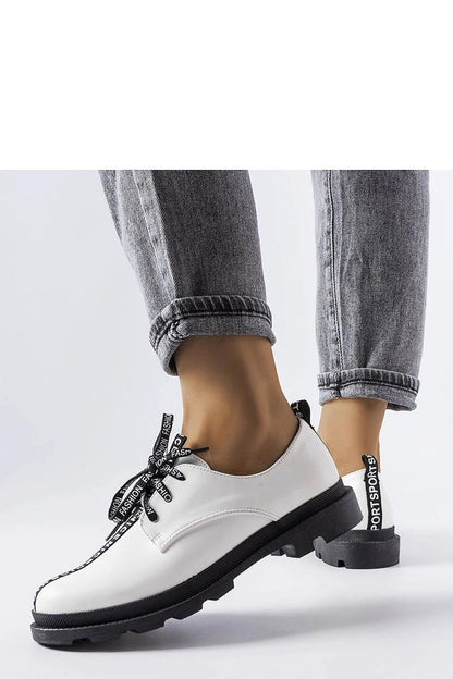   Białe półbuty z kontrastową podeszwą Hanifan - Solea 