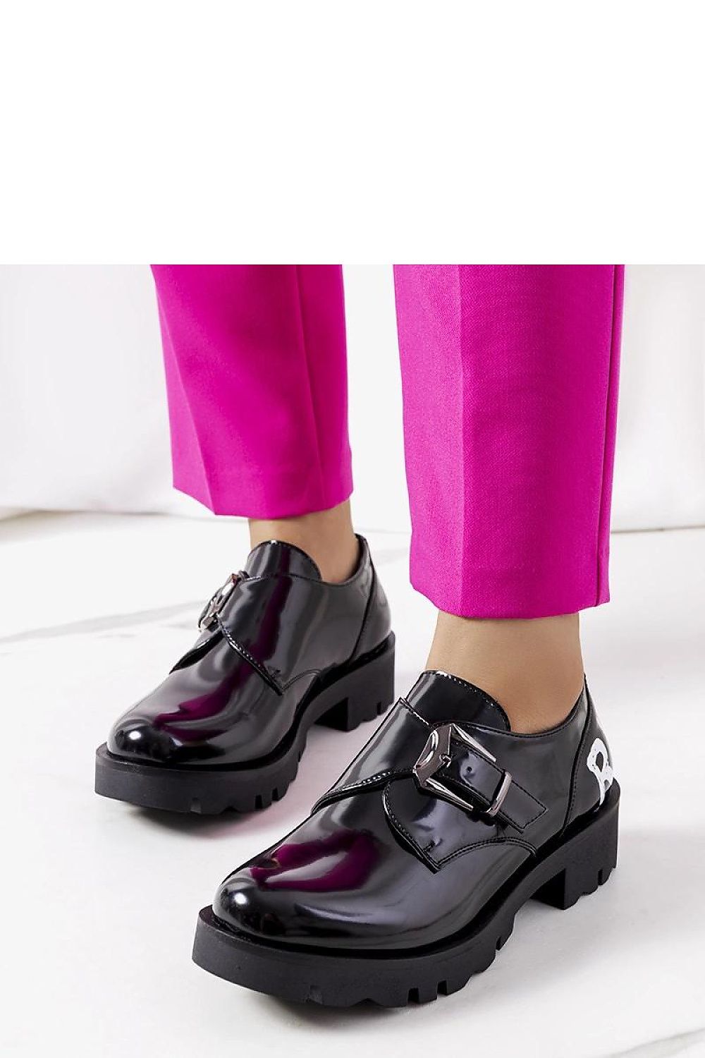   Czarne półbuty Lens - Solea 