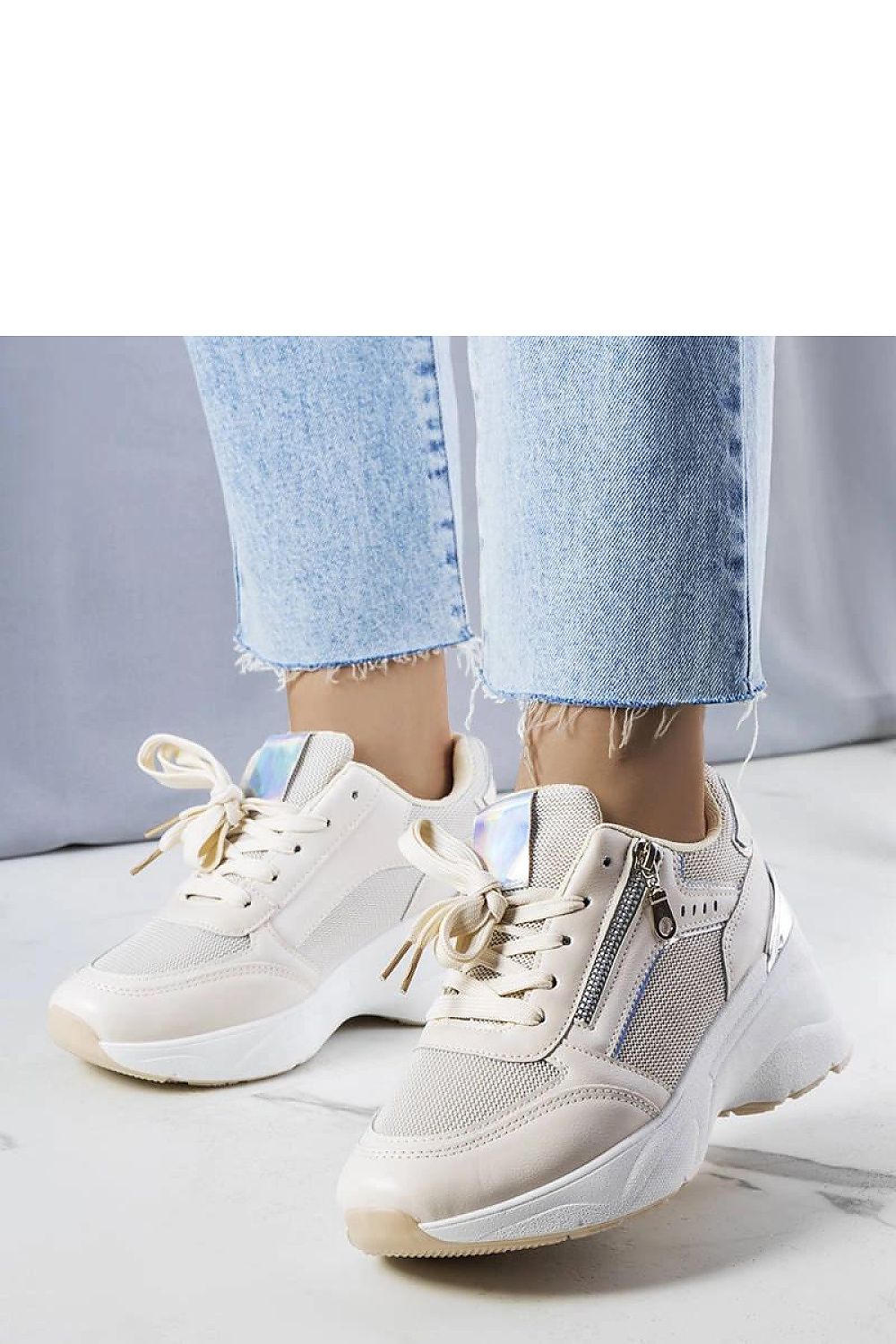   Beżowe sneakersy na koturnie Stacey - Solea 