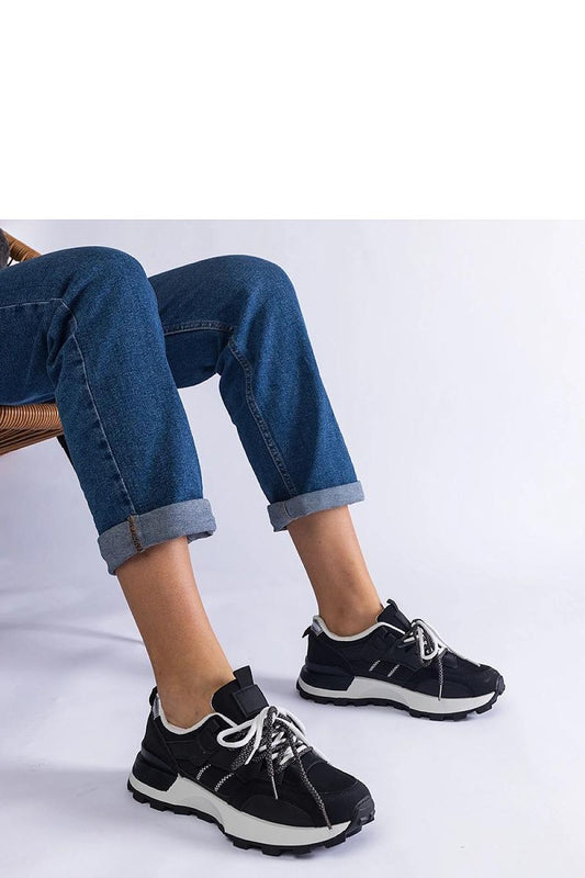   Czarne sportowe damskie sneakersy Adalia - Solea 