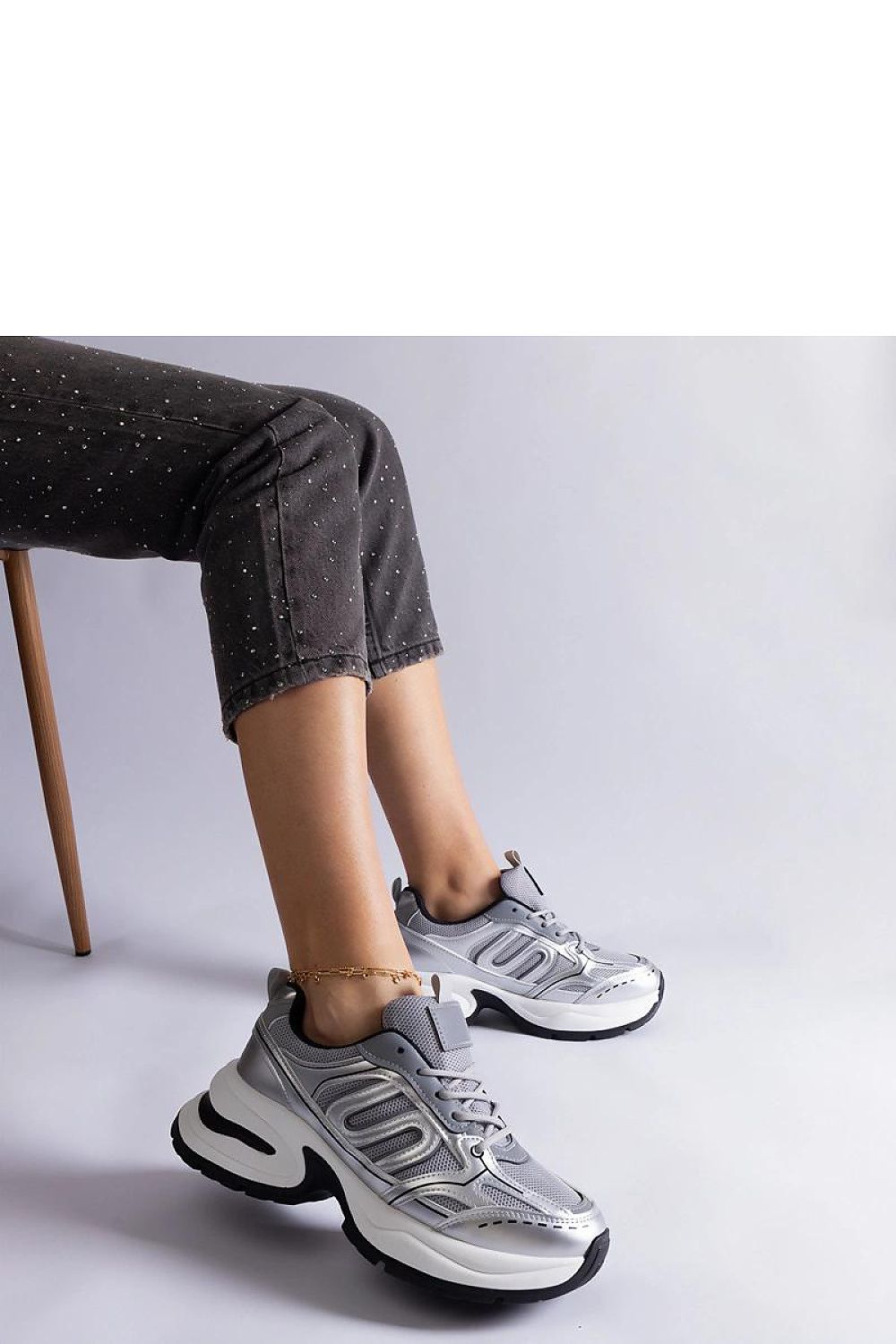   Srebrne damskie sneakersy sportowe Garza - Solea 