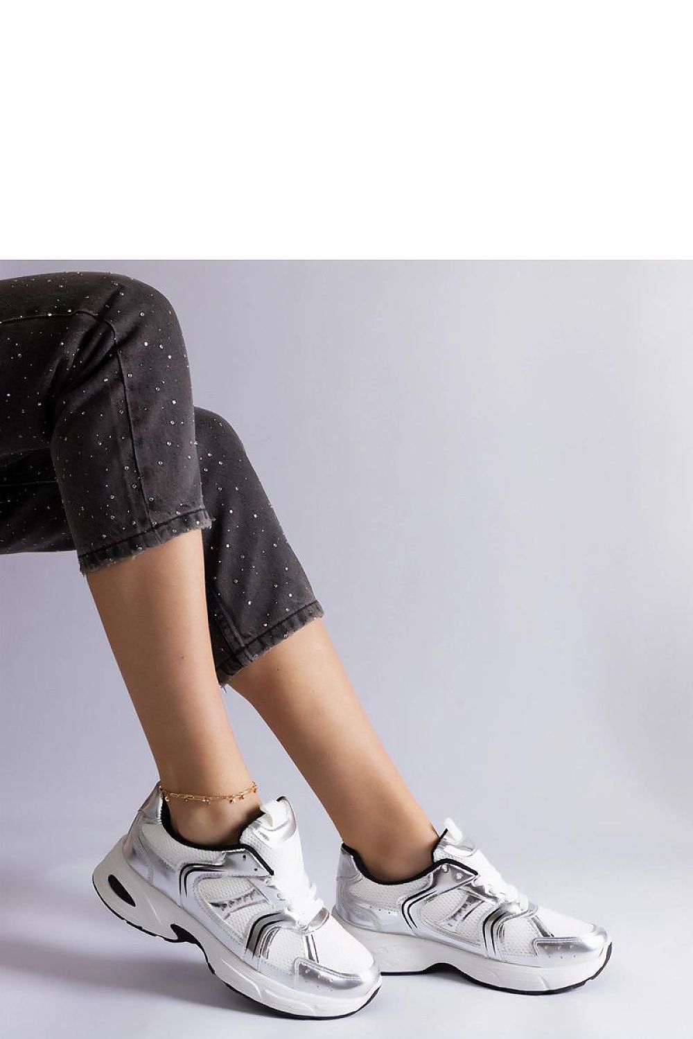   Biało-srebrne sneakersy sportowe Ena - Solea 