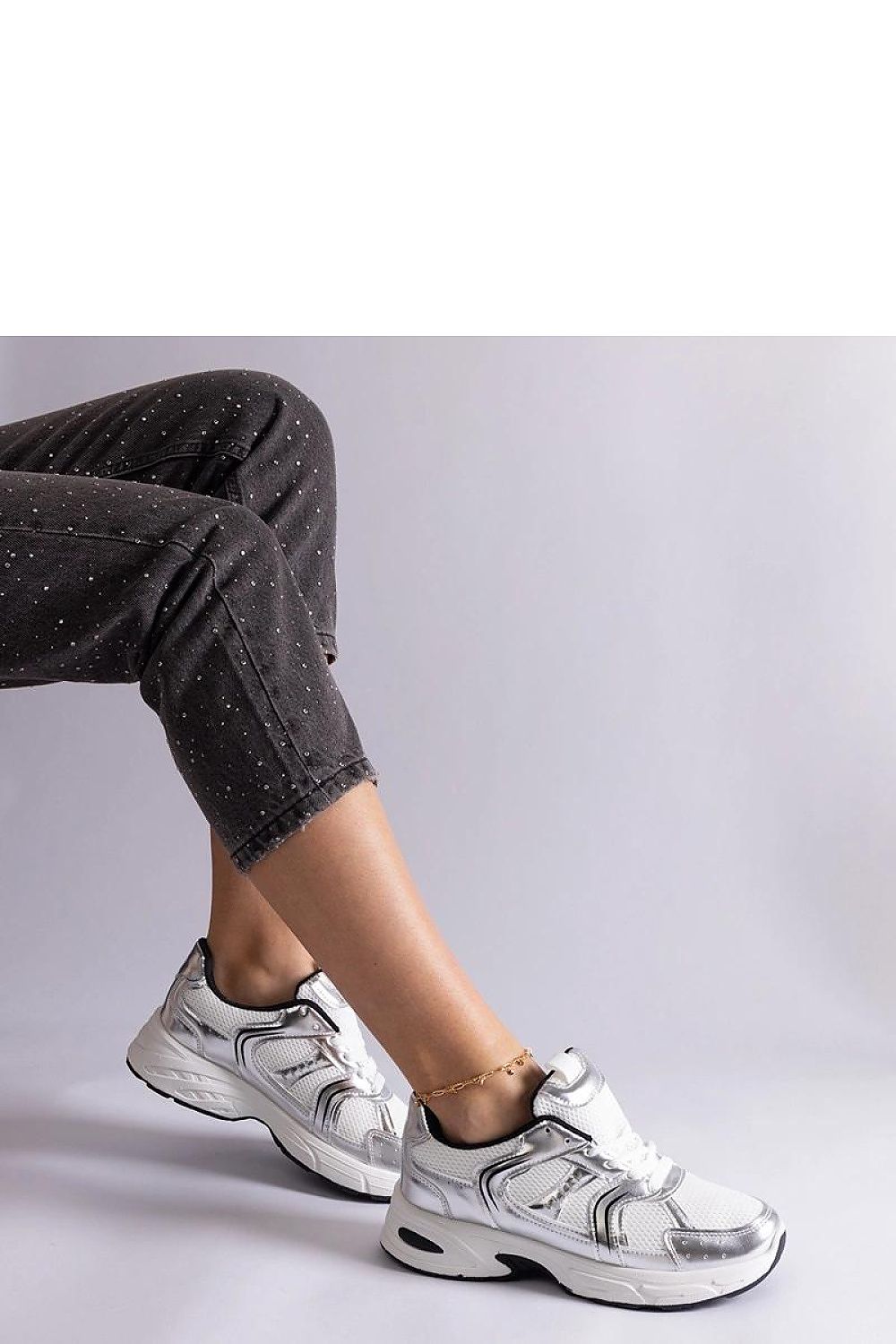   Biało-srebrne sneakersy sportowe Ena - Solea 