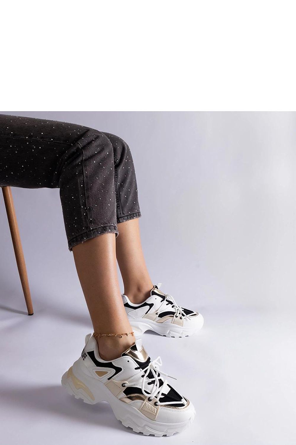   Biało-czarne sneakersy sportowe Sulamita - Solea 