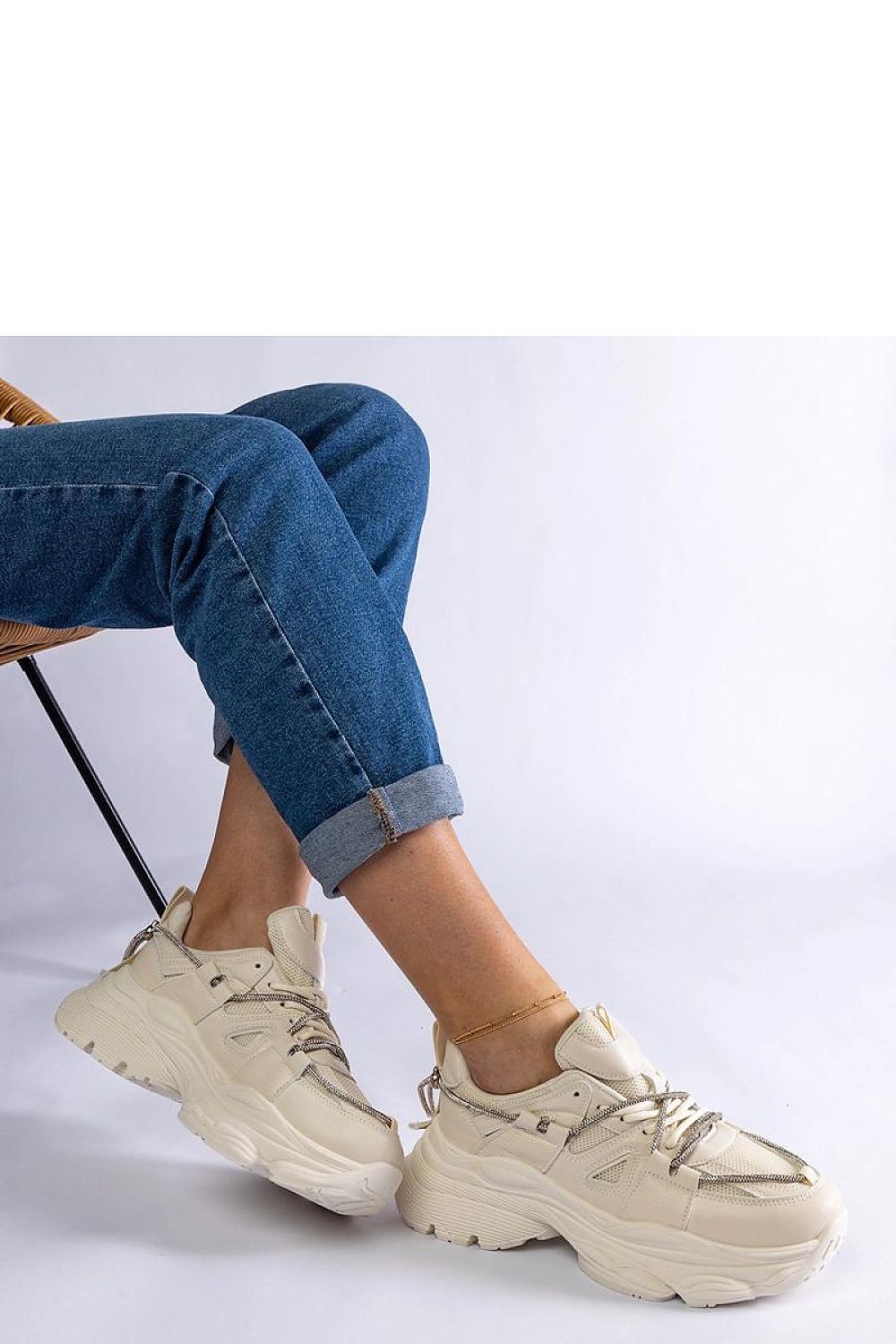   Beżowe sneakersy sportowe damskie Ivett - Solea 