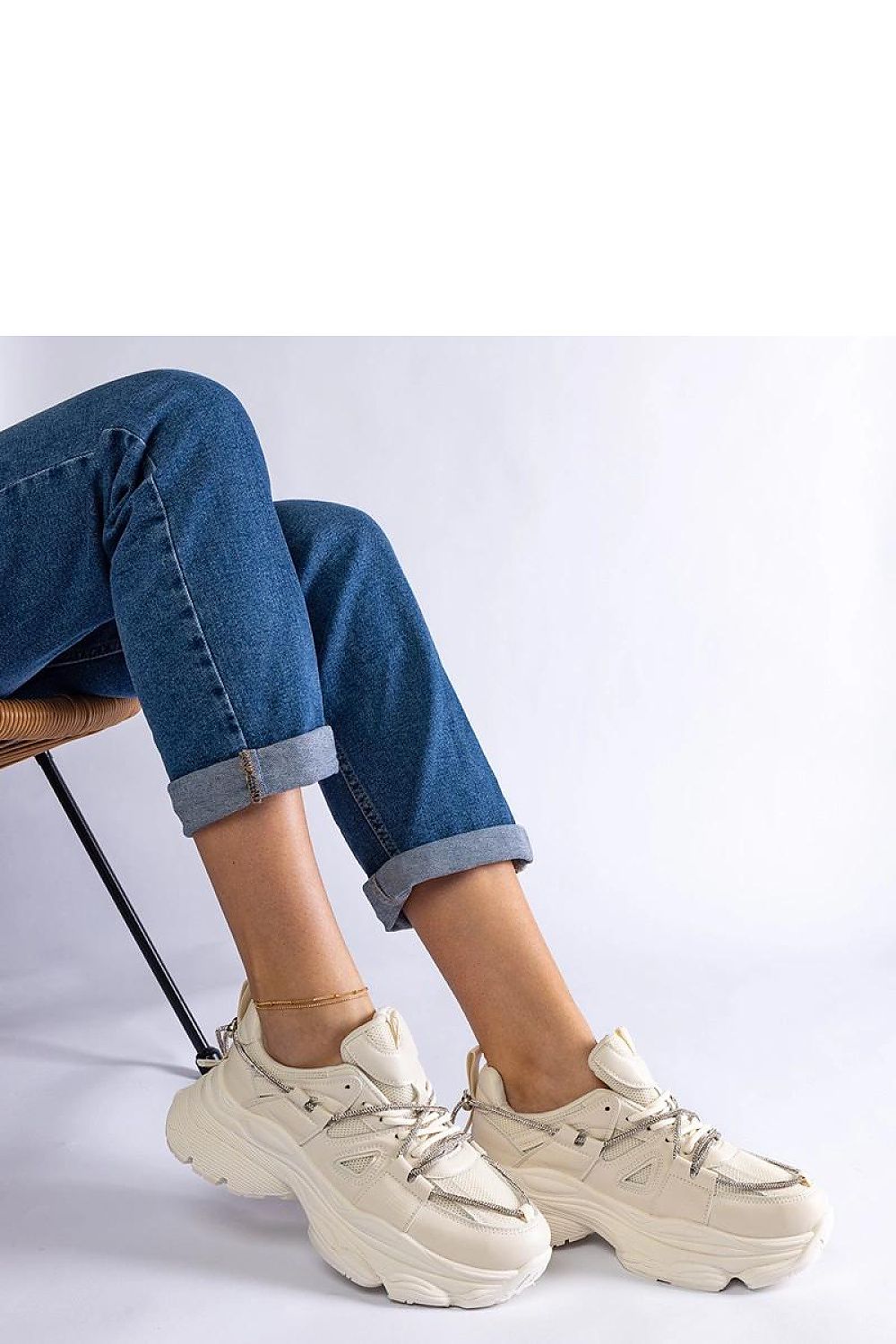   Beżowe sneakersy sportowe damskie Ivett - Solea 