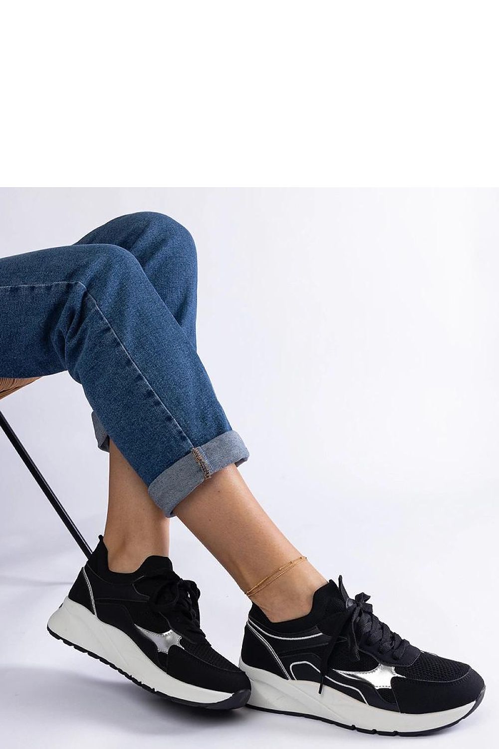   Czarne sneakersy sportowe damskie Elsira - Solea 