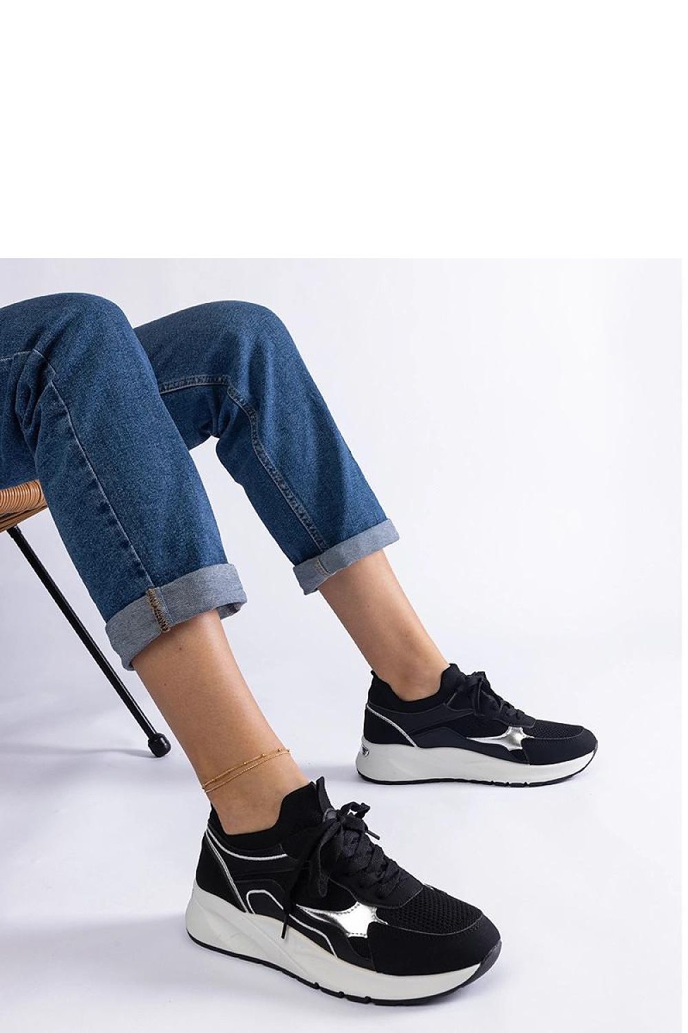   Czarne sneakersy sportowe damskie Elsira - Solea 