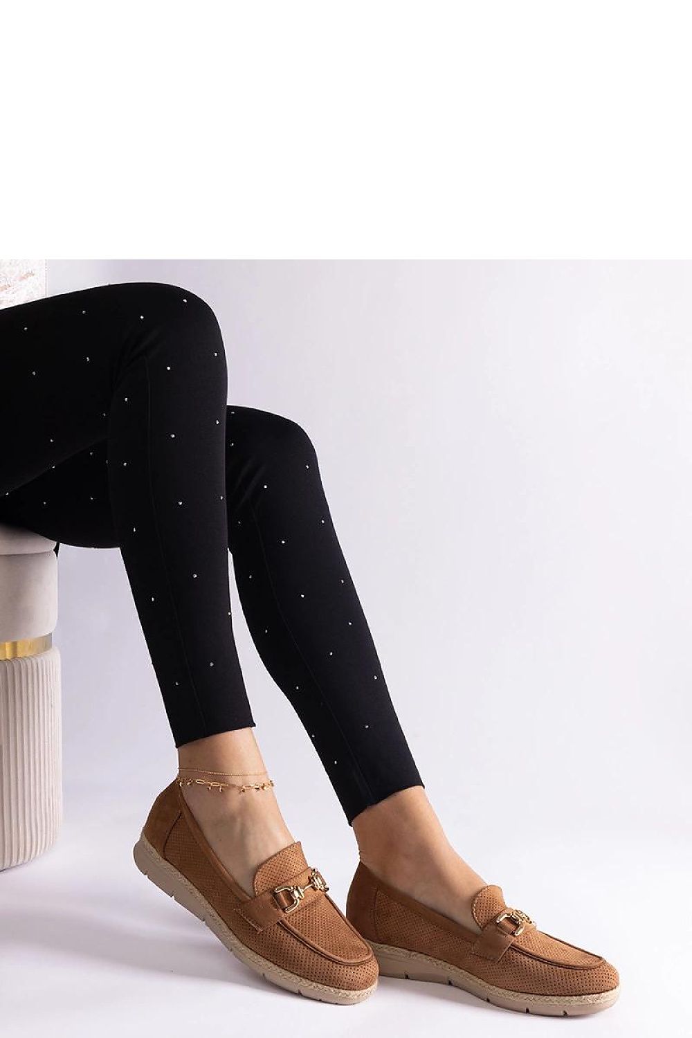   Karmelowe mokasyny damskie z eko zamszu Sandoval - Solea 