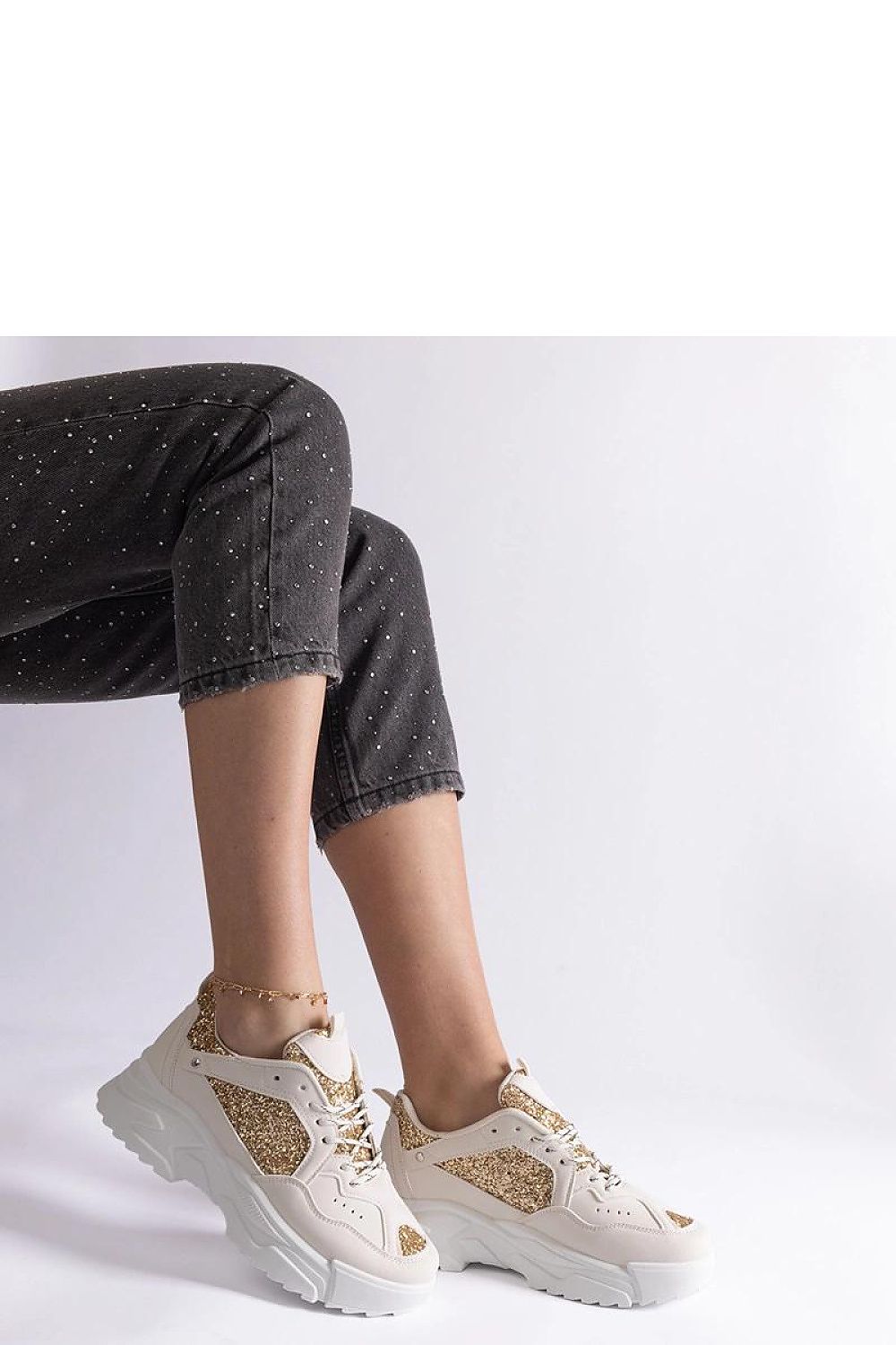   Beżowe sneakersy damskie z brokatowymi wstawkami Caraballo - Solea 