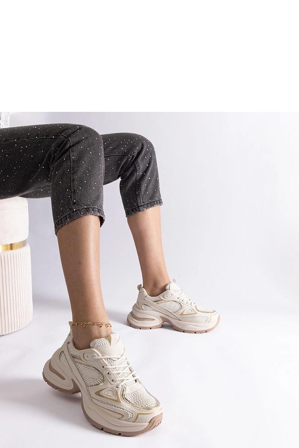   Beżowe sneakersy na masywnej podeszwie Adoma - Solea 