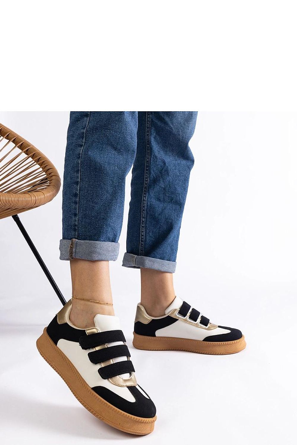   Czarne sneakersy zapinane na rzepy Mena - Solea 