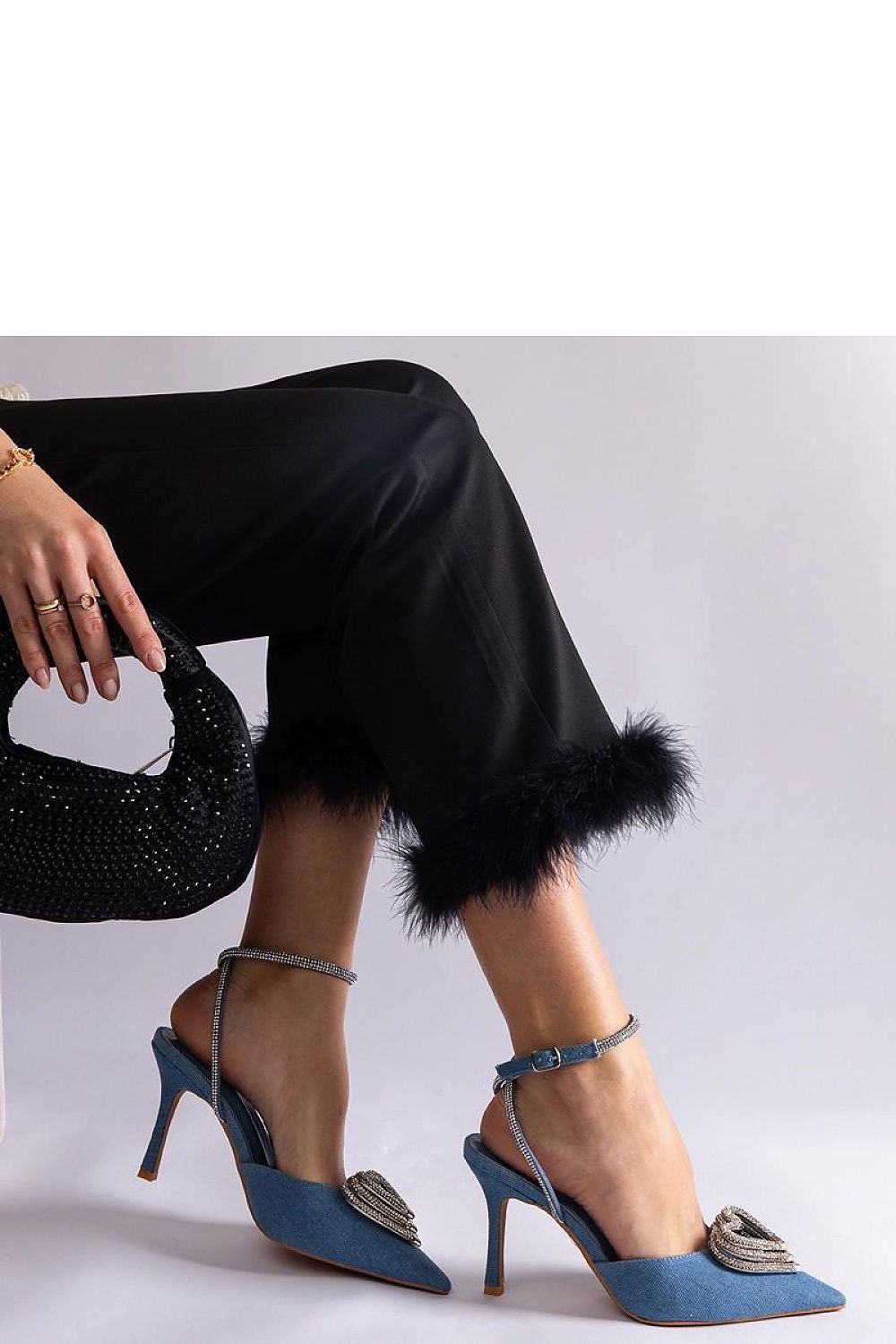   Niebieskie szpilki z odkrytą pięta zdobione cyrkoniami Isoda - Solea 