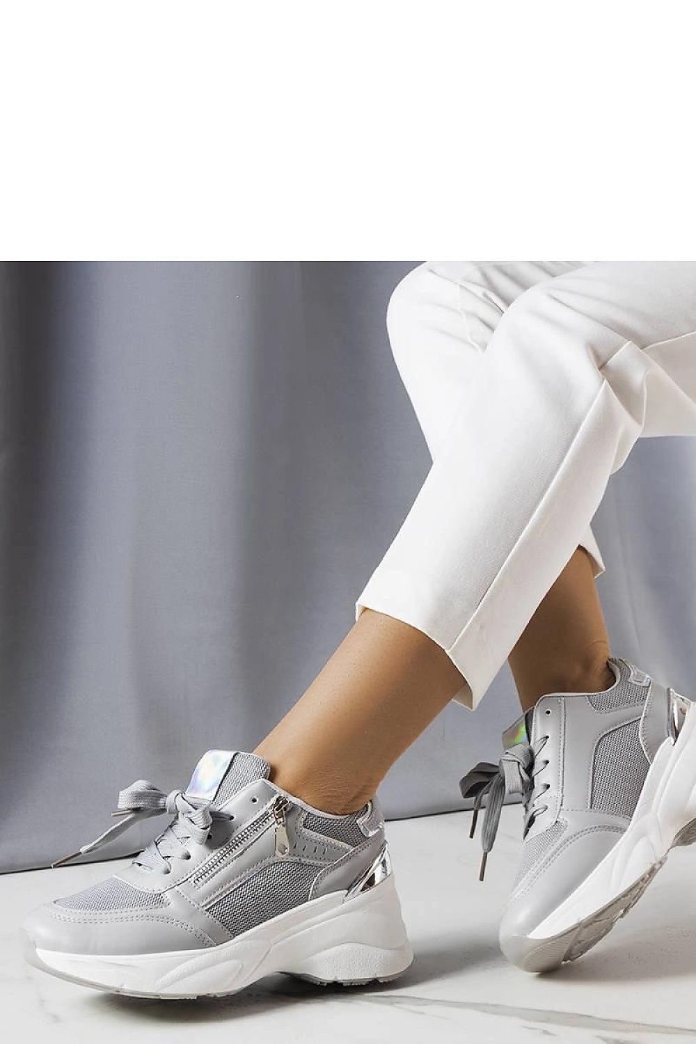   Szare sneakersy na koturnie Stacey - Solea 