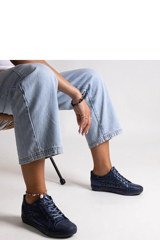   Granatowe ażurowe trampki Safune - Solea 