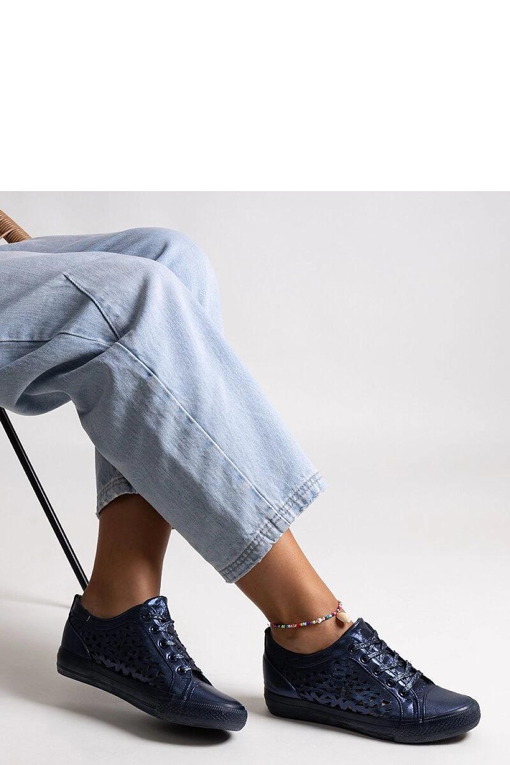   Granatowe ażurowe trampki Safune - Solea 