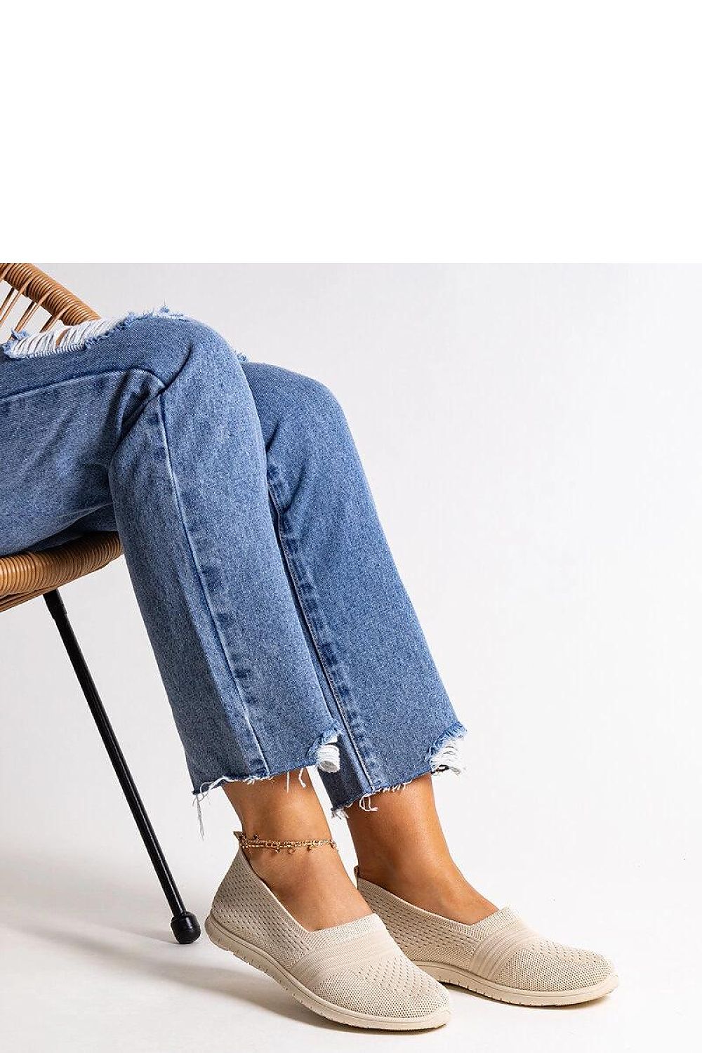   Beżowe wsuwane tenisówki Shalha - Solea 