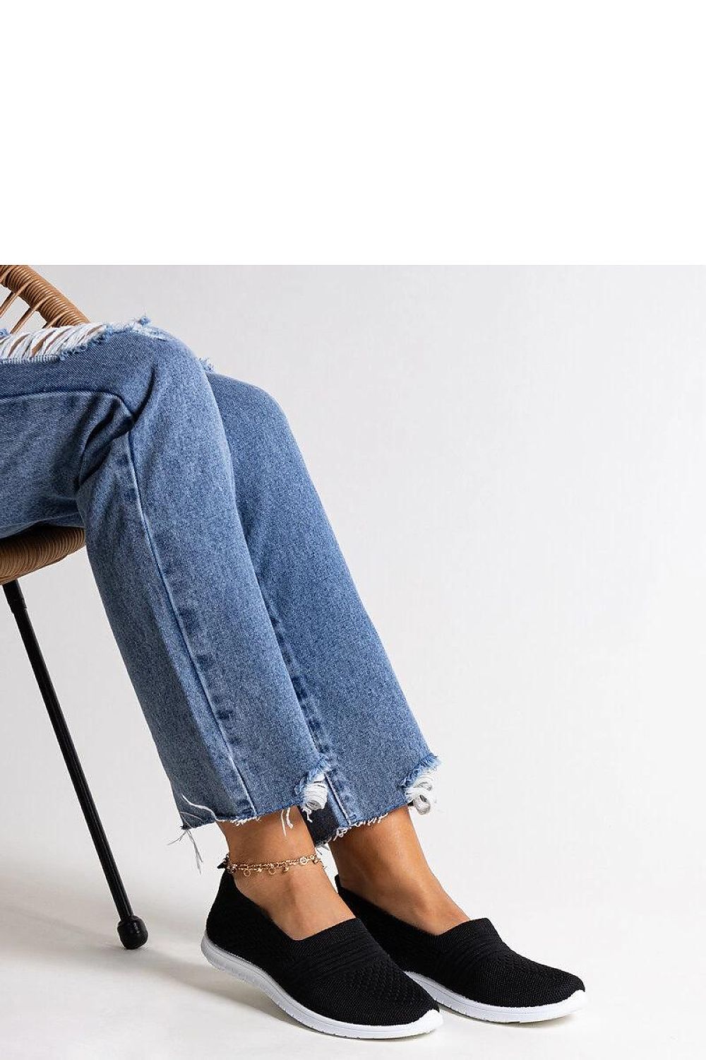   Czarne wsuwane tenisówki Shalha - Solea 