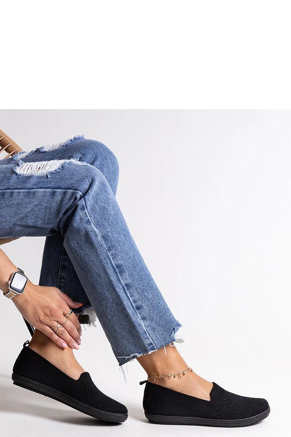   Czarne wsuwane materiałowe tenisówki Shadhi - Solea 