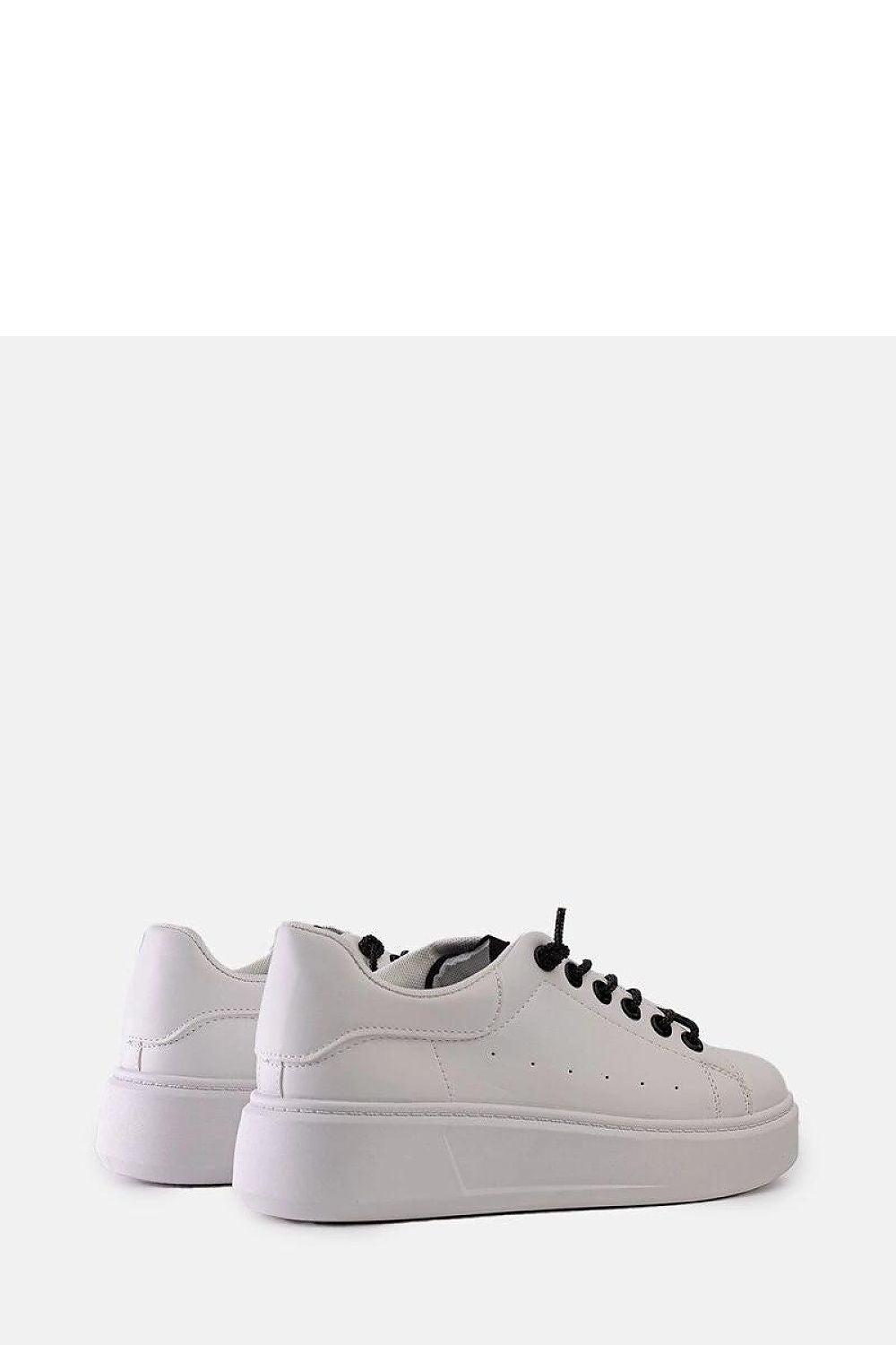   Białe sneakersy z efektownym zdobieniem Asmait - Solea 