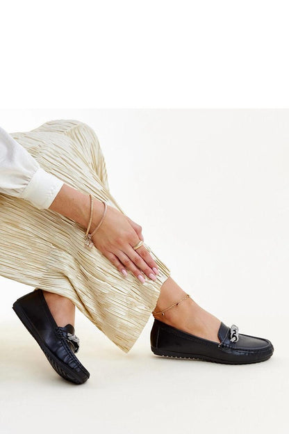   Czarne mokasyny zdobione cyrkoniami Adiba - Solea 