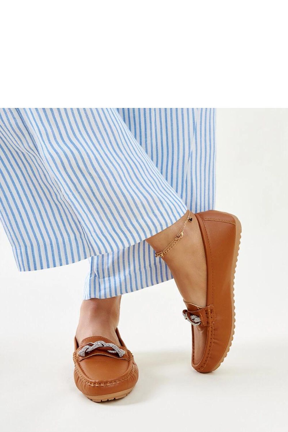   Brązowe mokasyny zdobione cyrkoniami Adiba - Solea 