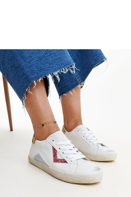   Białe sneakersy z efektem ,,znoszenia`` Gombola - Solea 