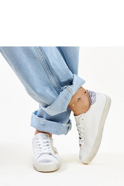   Białe sneakersy z efektem ,,znoszenia`` Gombola - Solea 