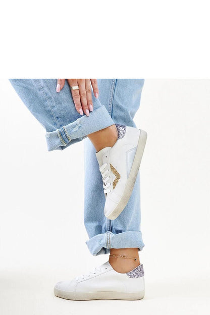   Białe sneakersy z efektem ,,znoszenia`` Gombola - Solea 