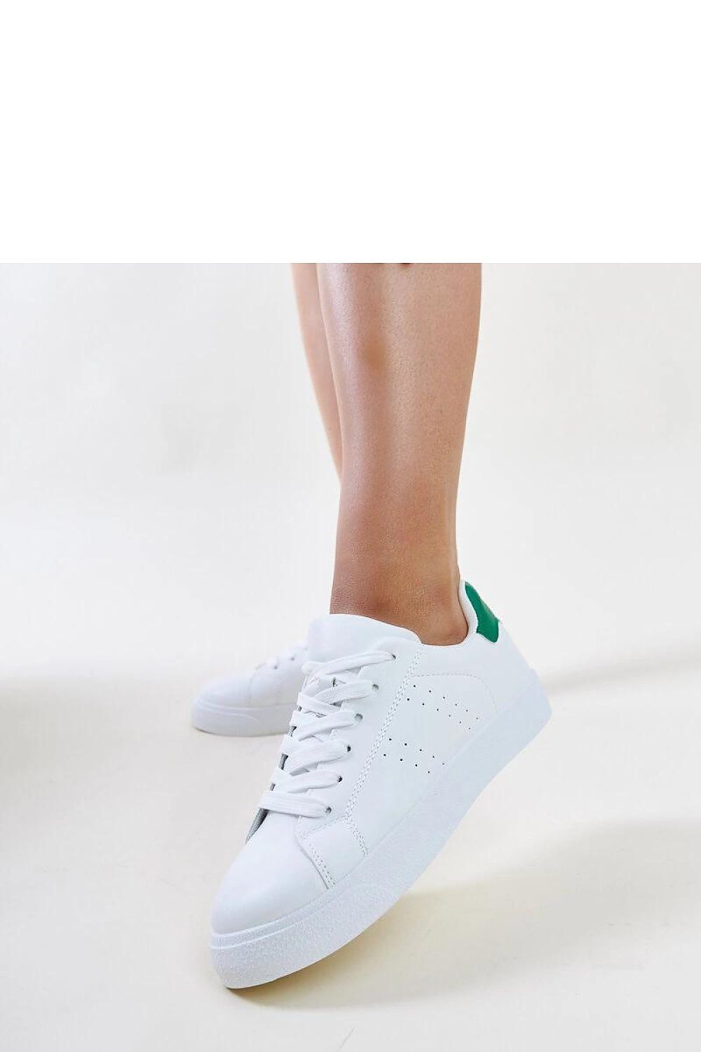   Biało-zielone sneakersy Akila - Solea 