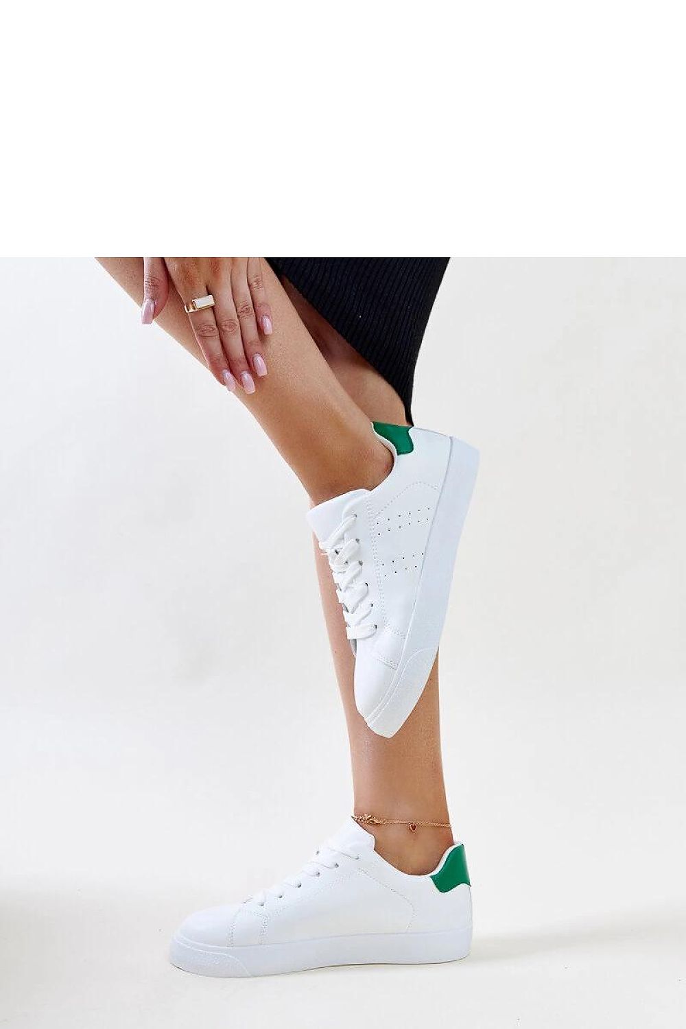   Biało-zielone sneakersy Akila - Solea 