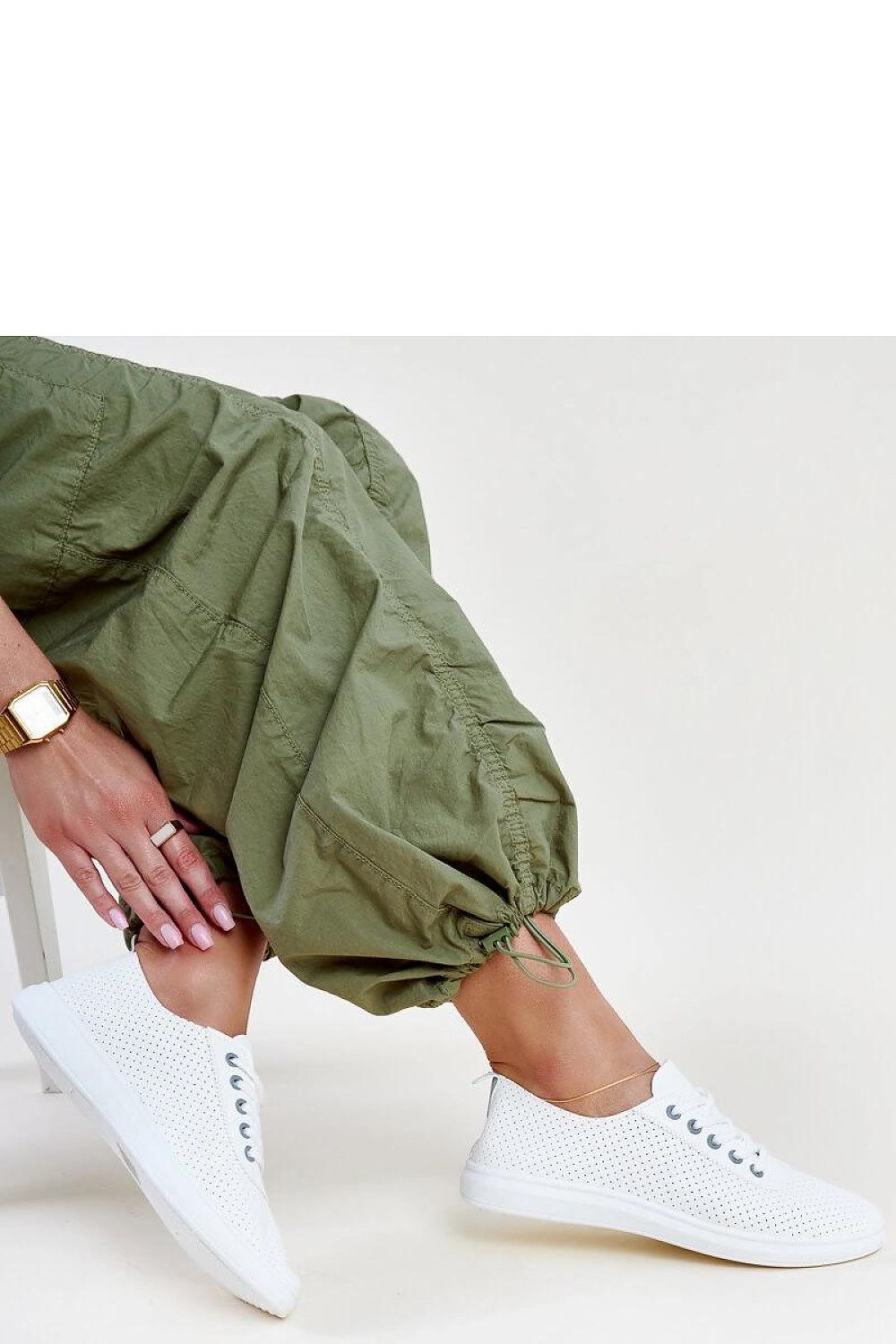   Białe ażurowe tenisówki Katinka - Solea 