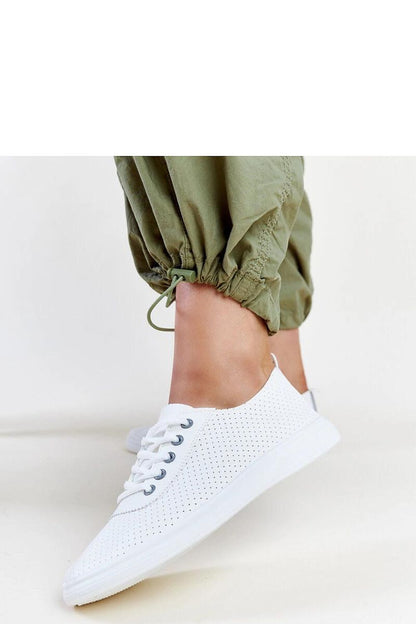   Białe ażurowe tenisówki Katinka - Solea 