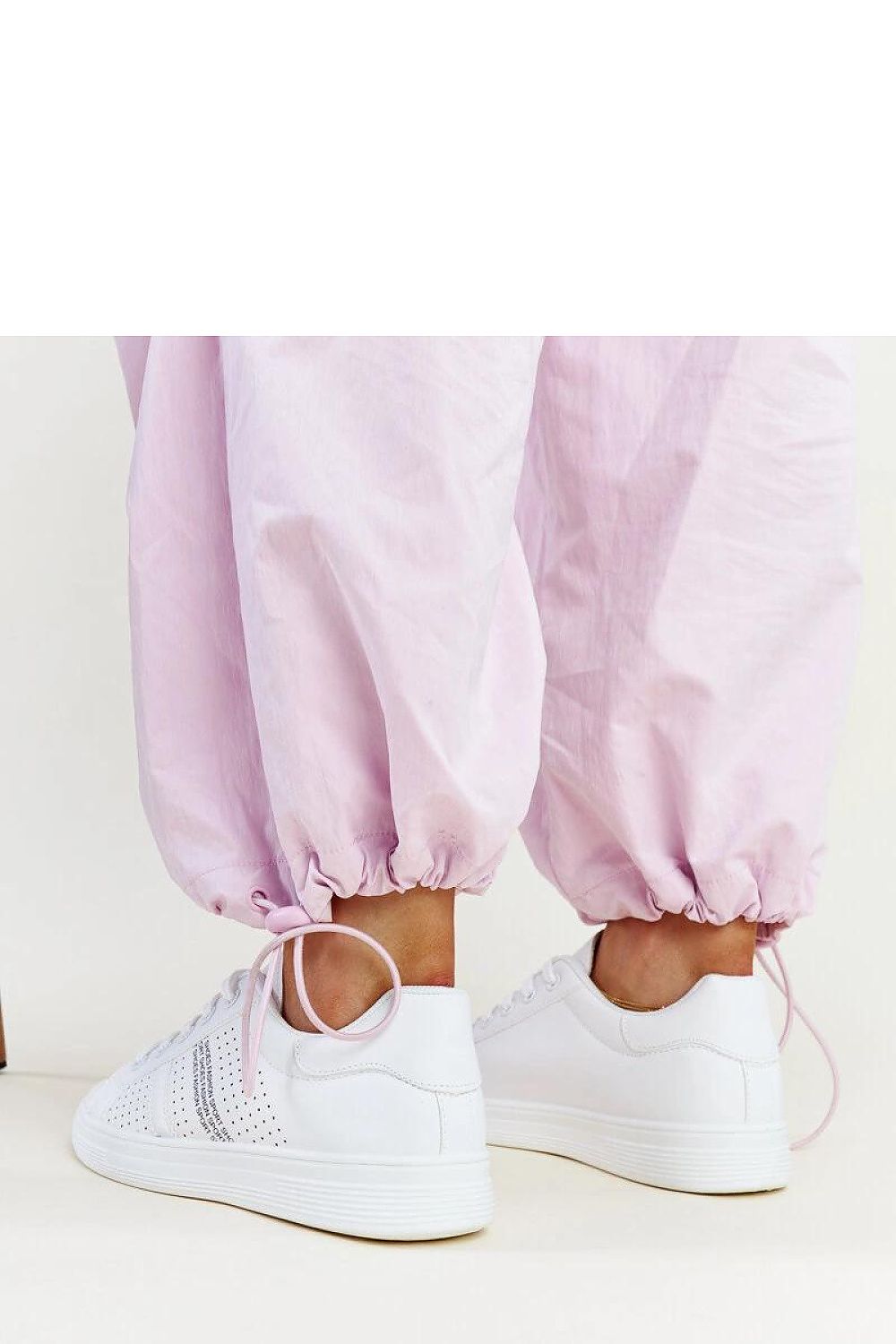   Białe sneakersy eko skóra Berdine - Solea 